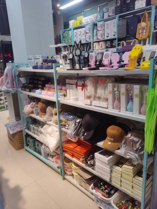 一站式便利購(gòu) 中東路小百貨批發(fā)零售店，滿足您的日常所需